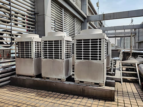 屋頂空調(diào)機組震動噪聲大，不切管道不抬設(shè)備方案這樣做！